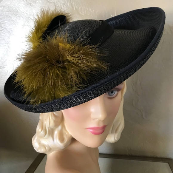 BEAUTIFUL VINTAGE BLACK STRAW WIDE BRIM HAT WITH MUSTARD COLOR MARABOU FEATHERS